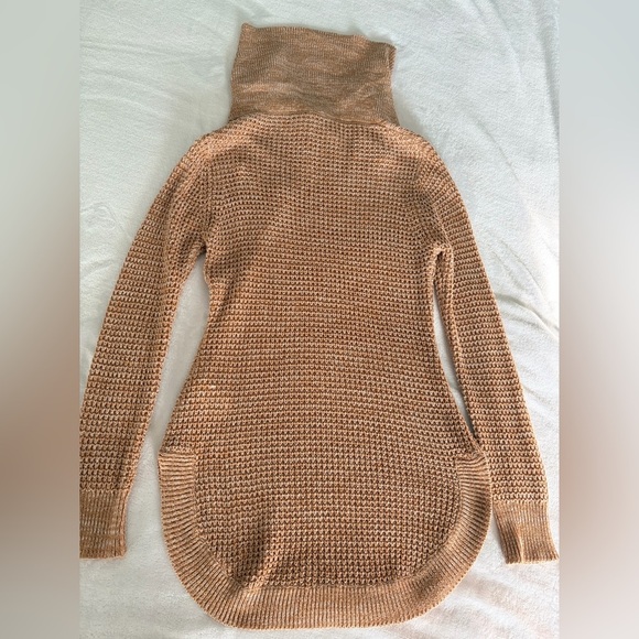 GBG Los Angeles Camel Cowl Neck Sweater - Picture 5 of 8